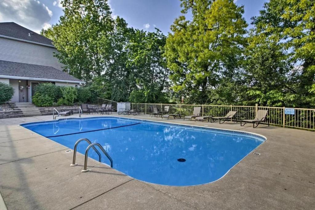 1Bd King Condo With 2 Person Jacuzzi Tub - Near The Strip - Free Tickets Included - T1-9 Branson Exterior photo